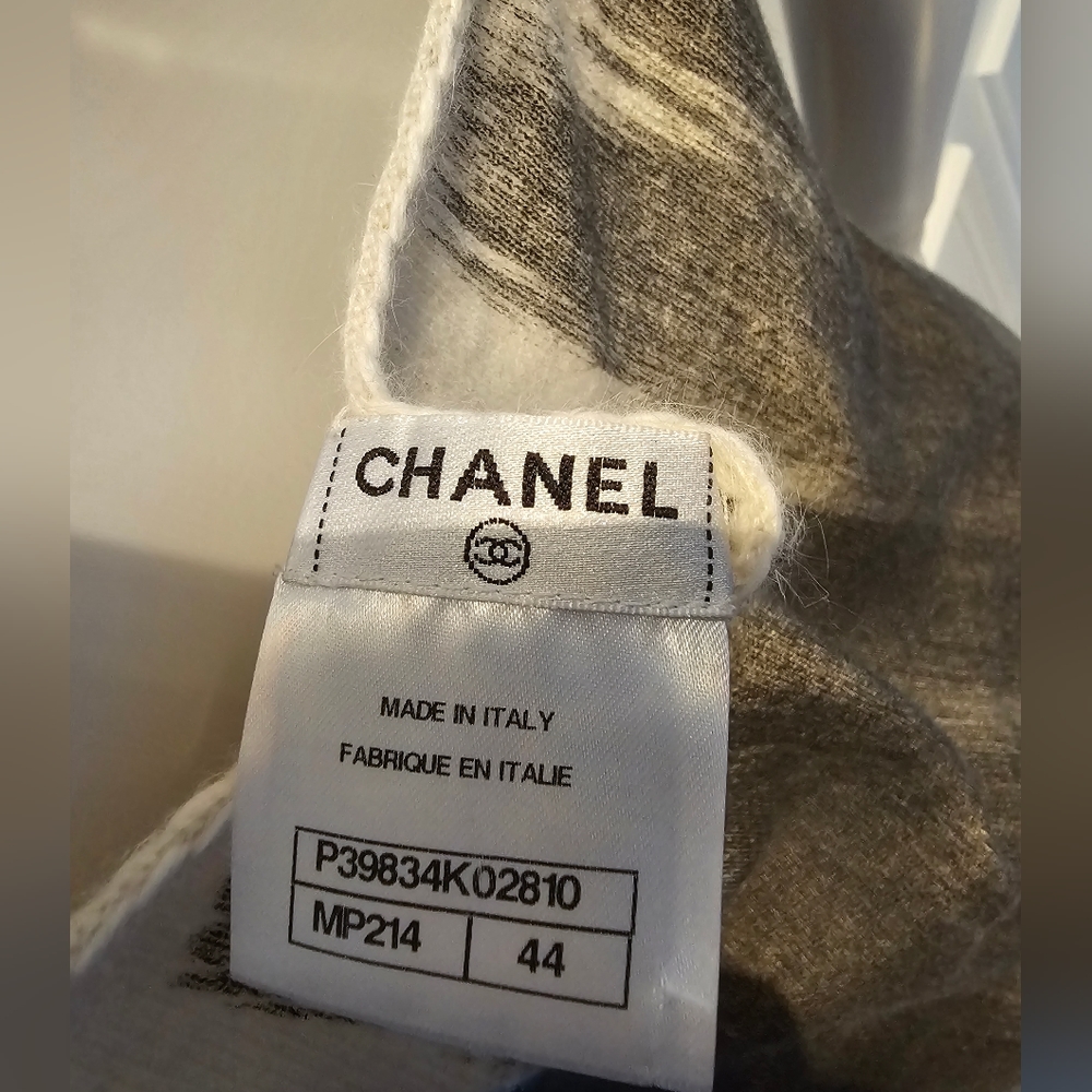 CHANEL Cashmere Dress size 44 - Picture 6 of 6